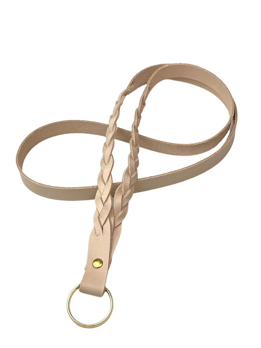 Keyhanger med flet, flettet keyhanger, keyhænger i læder med flettet, flettet læder keyhanger, nøglesnor i læder, nøglesnor i flettet læder